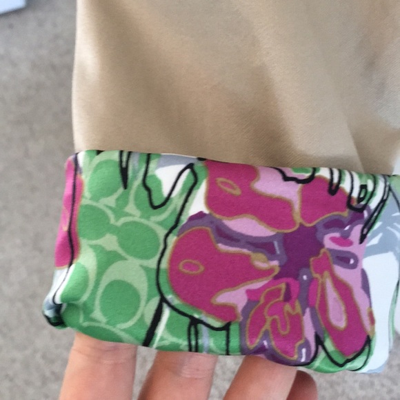 Fashionable Coach spring or fall coat - Picture 4 of 8